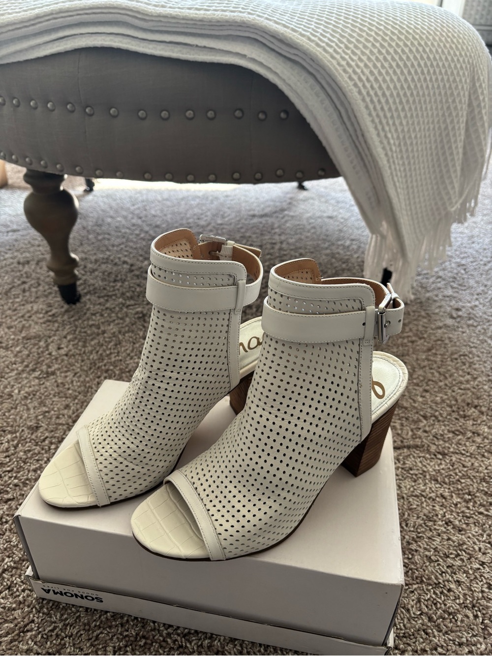 Sam Edelman White Perforated Open-Toe Block Heel Sandals - Women's
